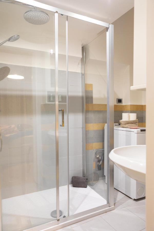 Xenia Apartments - Enjoy Porta Venezia In Modern Apt- 10 Min From Duomo Milano Ngoại thất bức ảnh